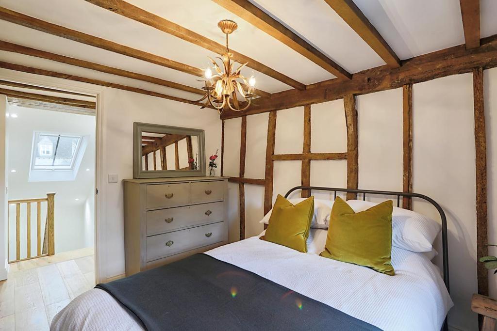 Luxury Cotswold Cottage With Hot Tub In Stow On The Wold! Экстерьер фото