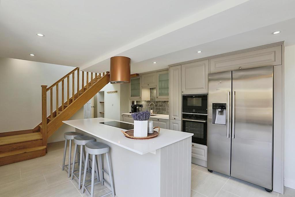 Luxury Cotswold Cottage With Hot Tub In Stow On The Wold! Экстерьер фото